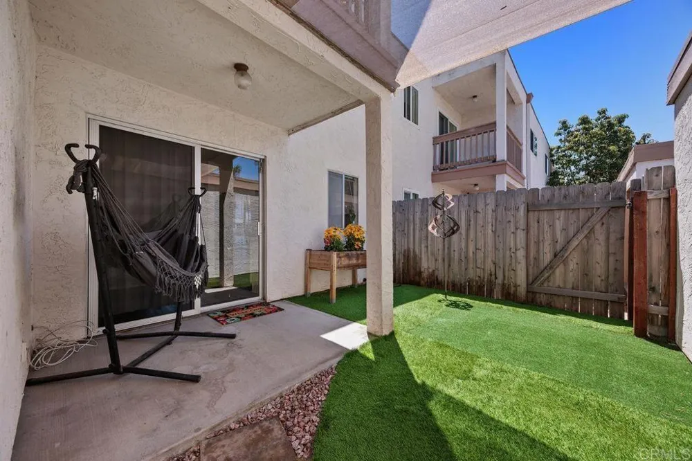 128 Candice Place Vista, CA 92083