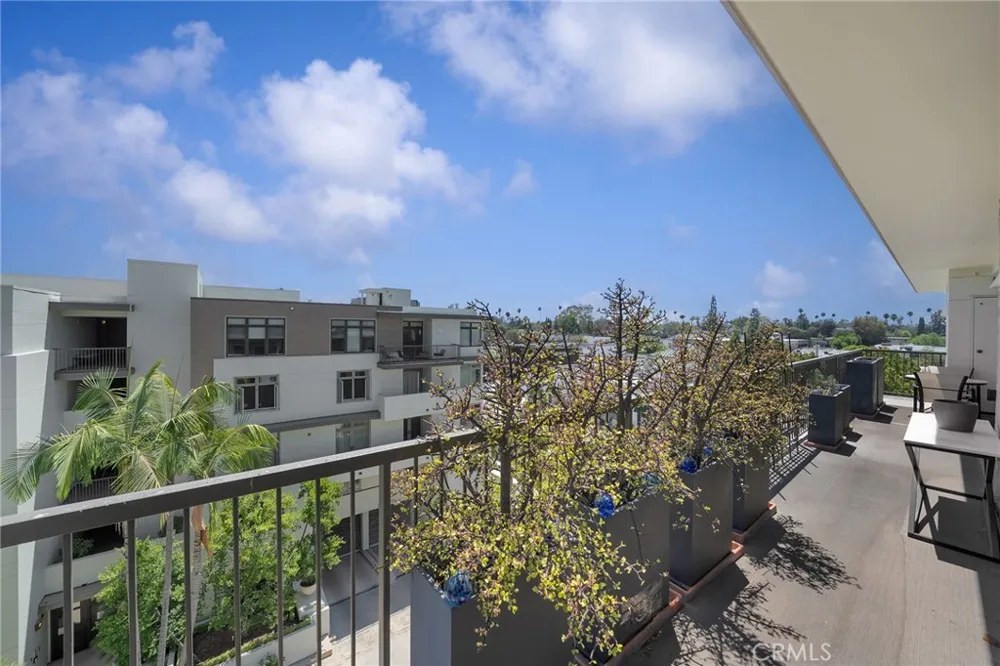 920 Granite Dr. #501 Pasadena, CA 91101