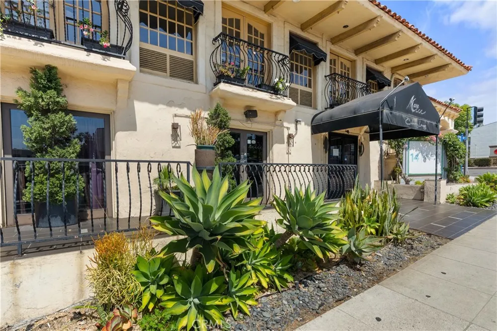 696 S Coast Laguna Beach, CA 92651