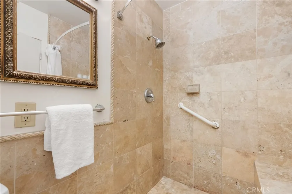 696 S Coast Laguna Beach, CA 92651