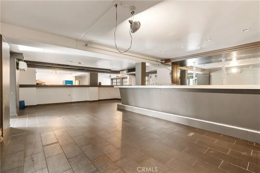 696 S Coast Laguna Beach, CA 92651