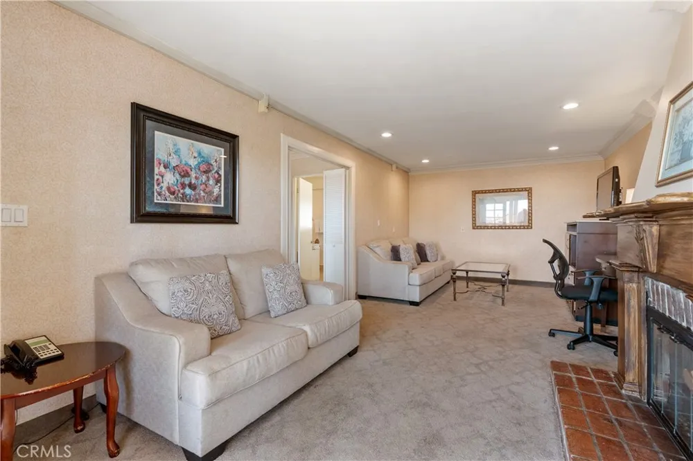 696 S Coast Laguna Beach, CA 92651
