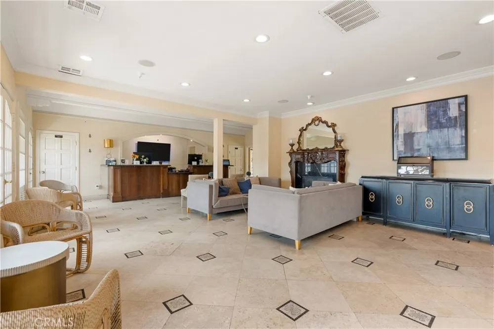 696 S Coast Laguna Beach, CA 92651