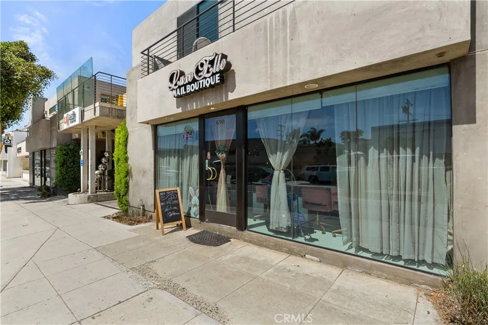 696 S Coast Laguna Beach, CA 92651