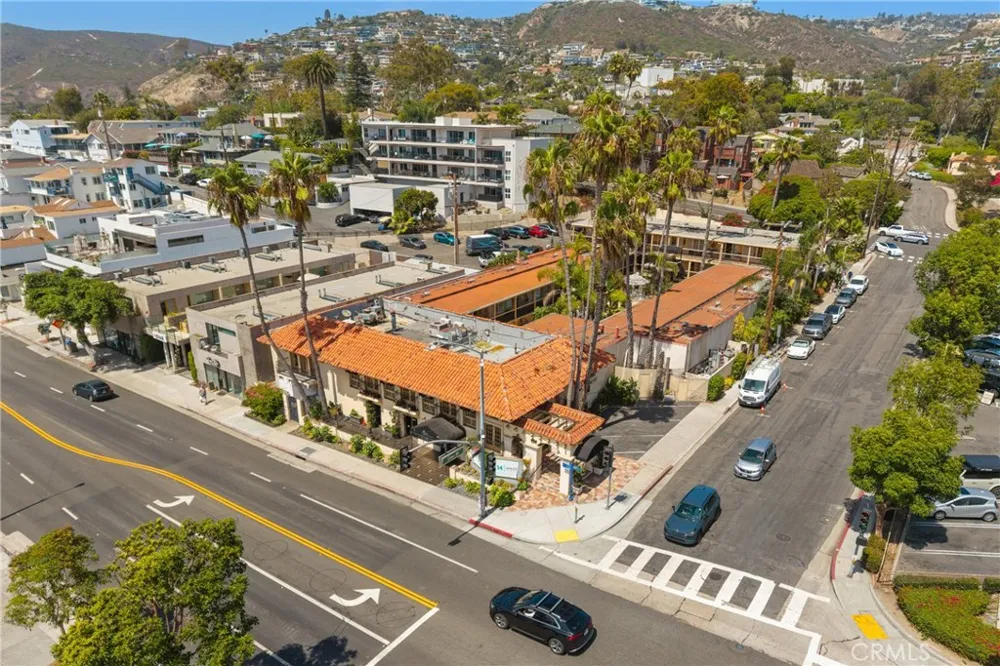 696 S Coast Laguna Beach, CA 92651