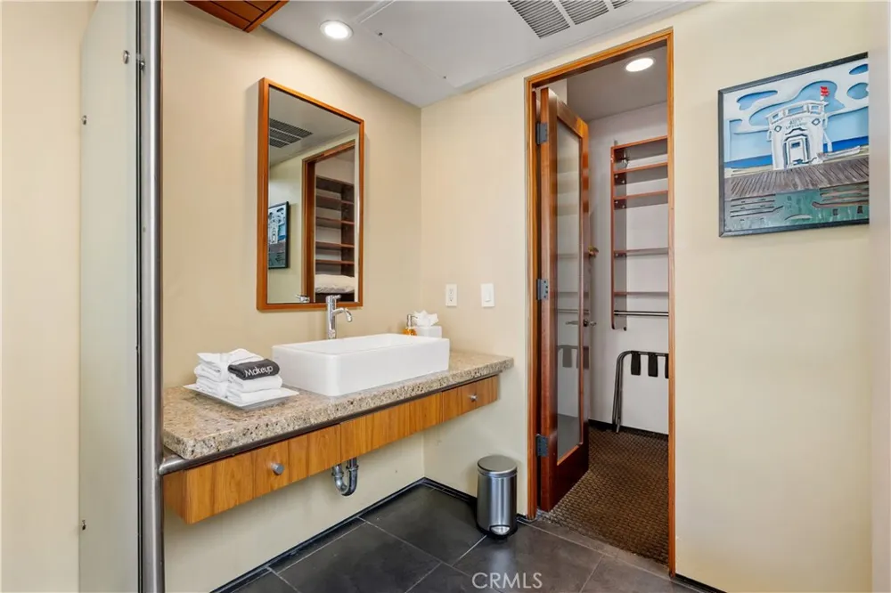 696 S Coast Laguna Beach, CA 92651