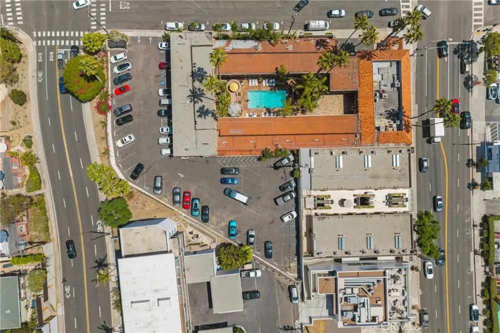 696 S Coast Laguna Beach, CA 92651