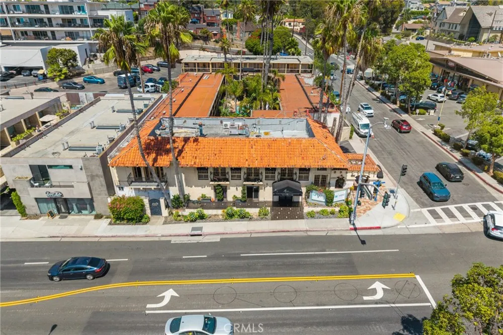 696 S Coast Laguna Beach, CA 92651