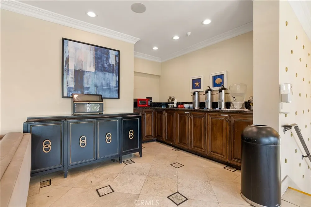 696 S Coast Laguna Beach, CA 92651