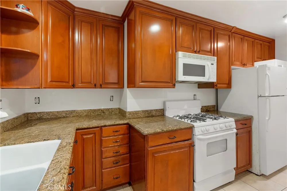 696 S Coast Laguna Beach, CA 92651