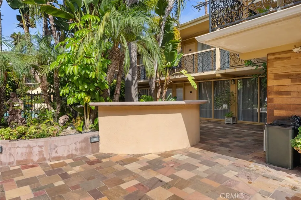 696 S Coast Laguna Beach, CA 92651