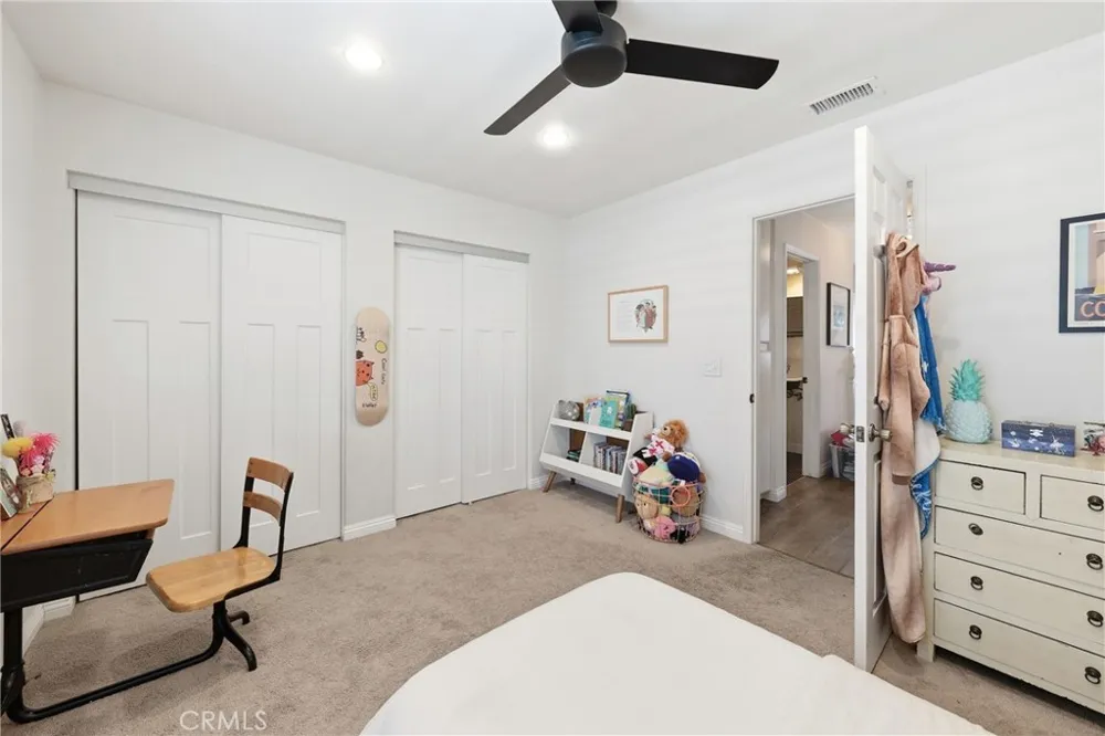 306 Campbell Lane Costa Mesa, CA 92627