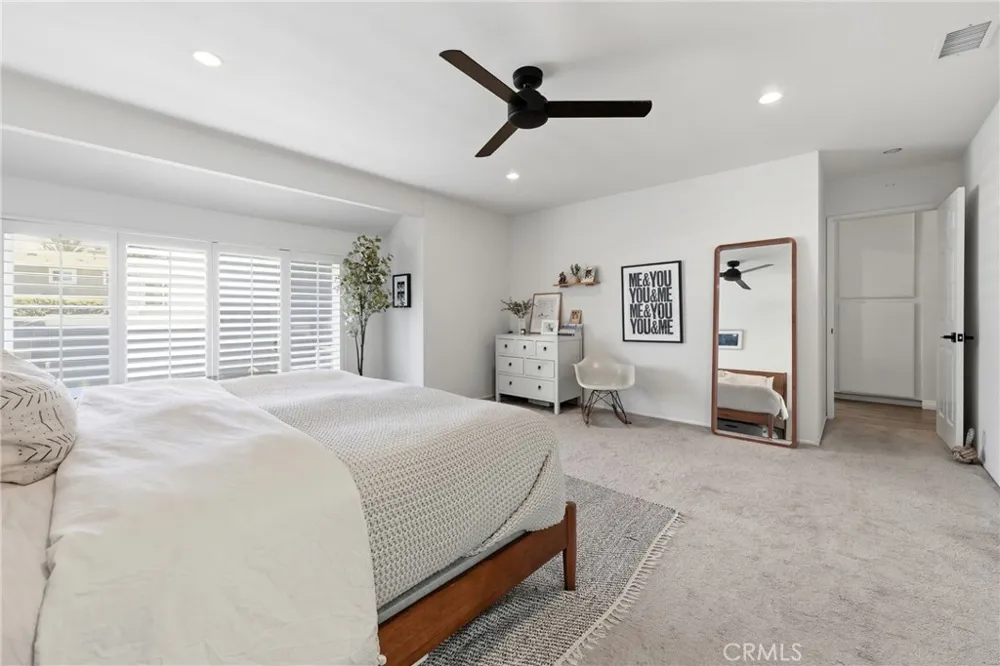 306 Campbell Lane Costa Mesa, CA 92627