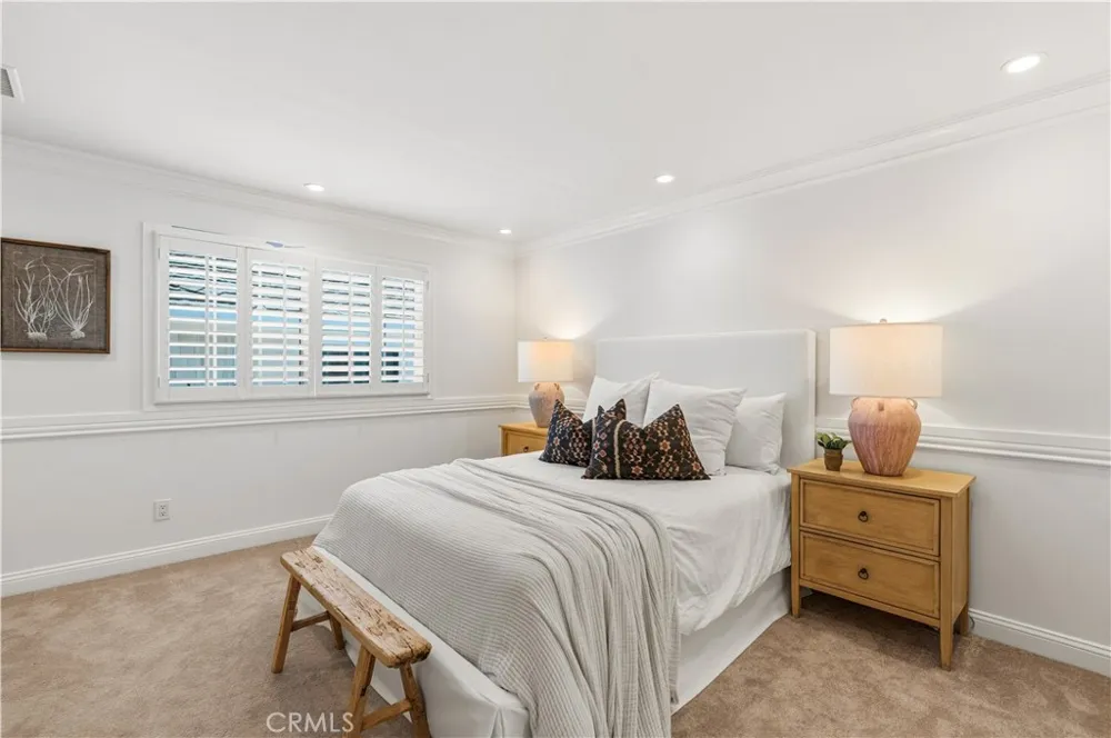 5 Cape Woodbury Newport Beach, CA 92660