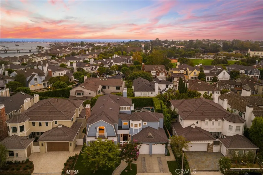5 Cape Woodbury Newport Beach, CA 92660