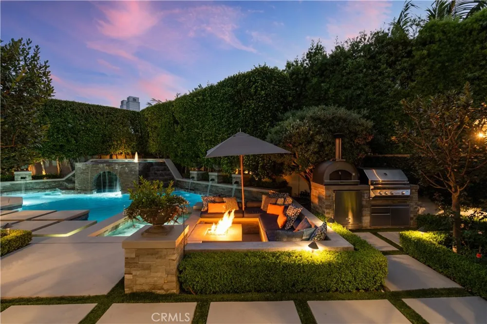 5 Cape Woodbury Newport Beach, CA 92660