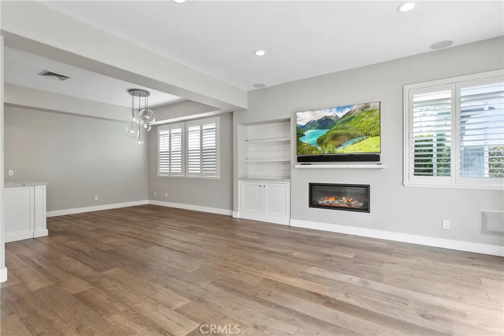 500 Marigold Corona del Mar, CA 92625