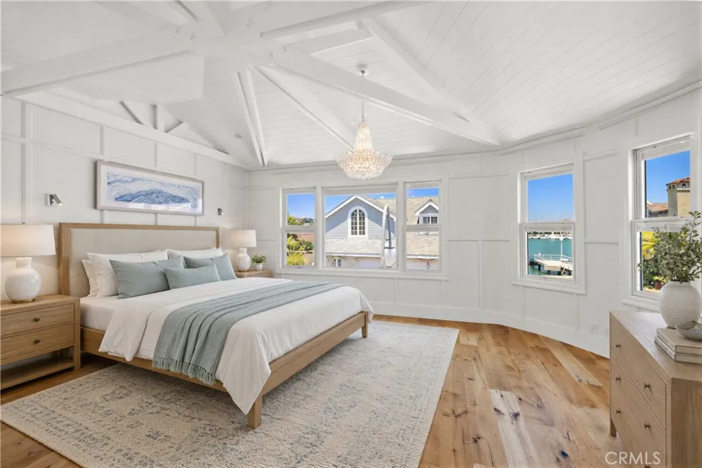 761 Via Lido Nord Newport Beach, CA 92663
