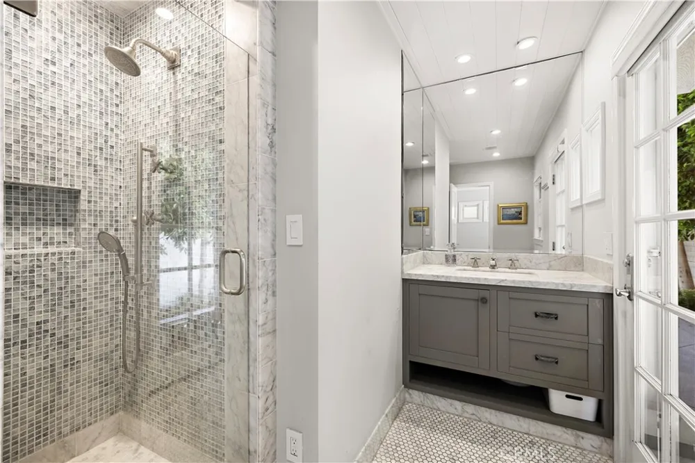 761 Via Lido Nord Newport Beach, CA 92663