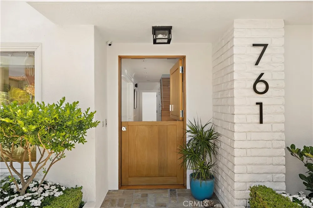 761 Via Lido Nord Newport Beach, CA 92663