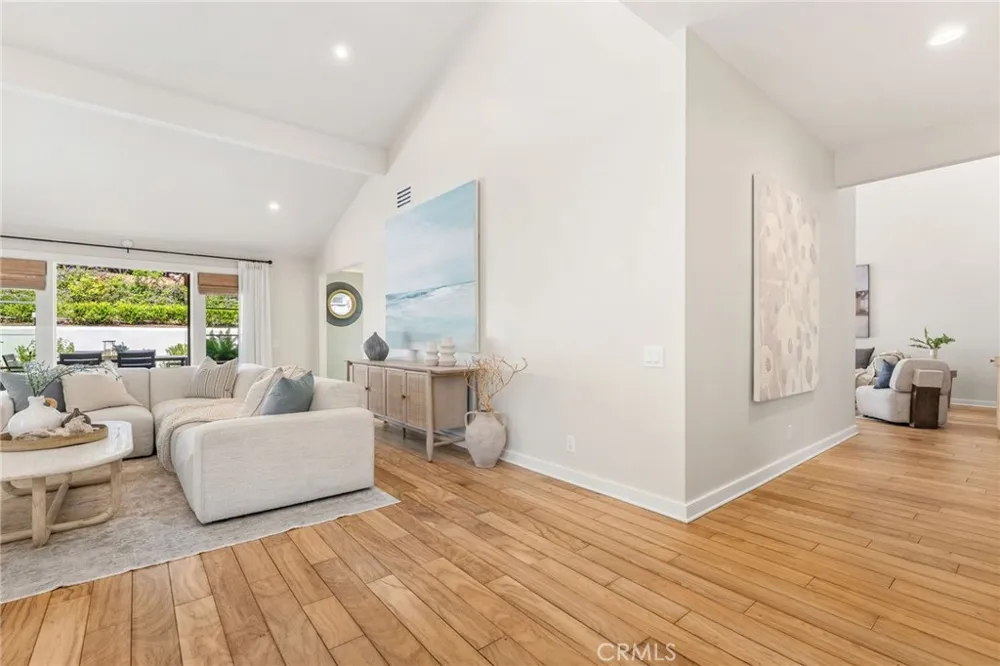 10 Maritime Corona del Mar, CA 92625