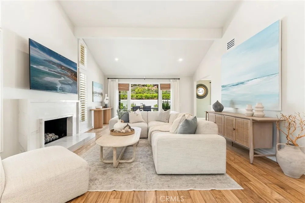 10 Maritime Corona del Mar, CA 92625