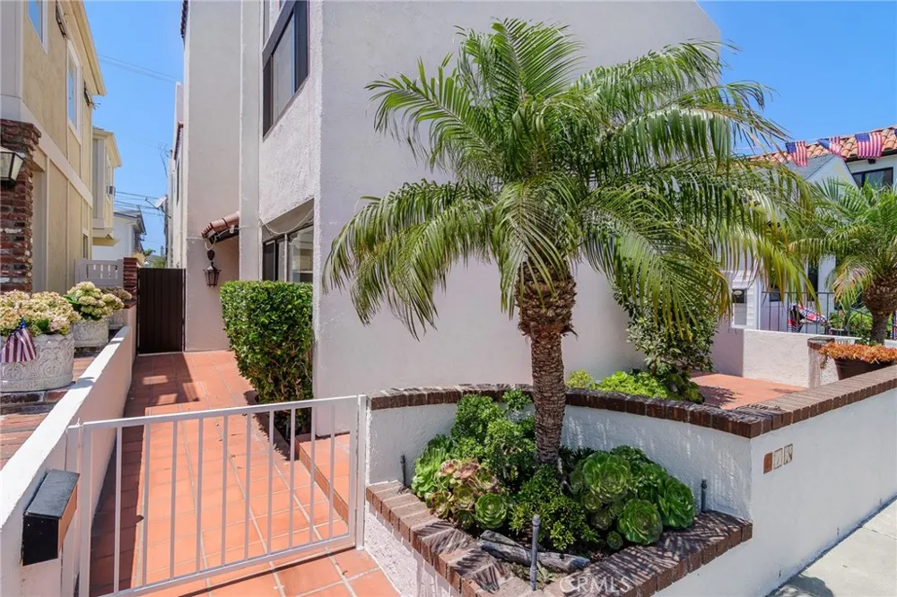 313 Diamond Newport Beach, CA 92662