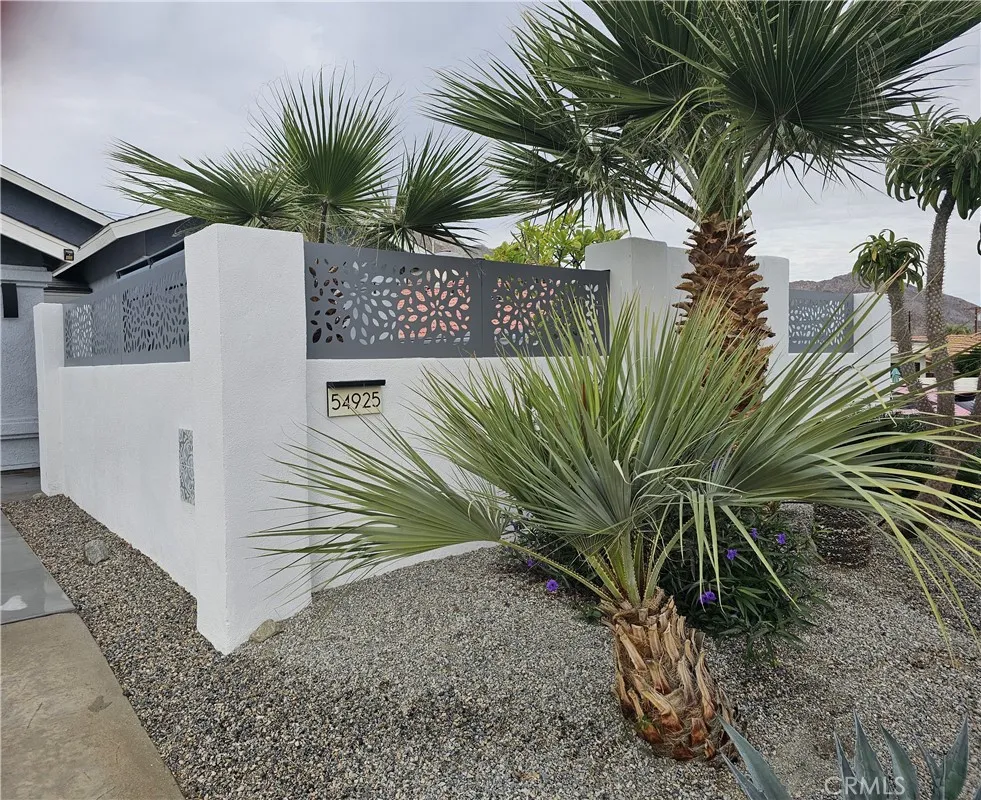 54925 Avenida Alvarado La Quinta, CA 92253