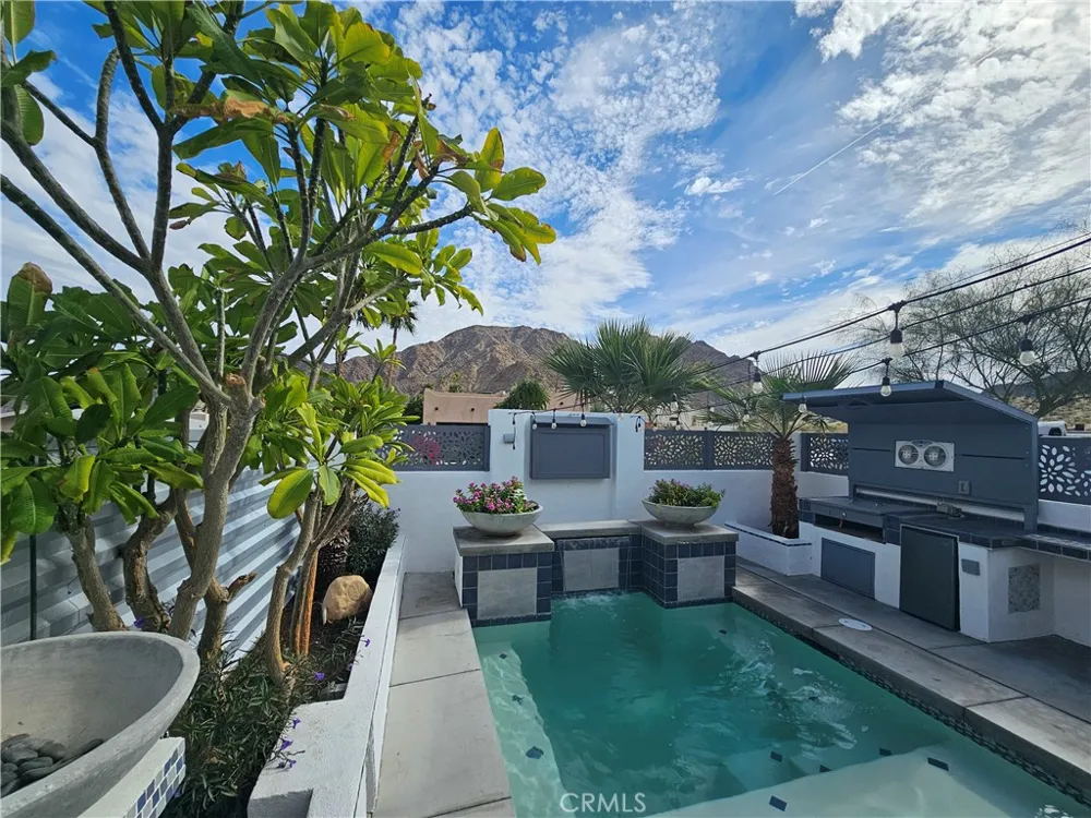 54925 Avenida Alvarado La Quinta, CA 92253