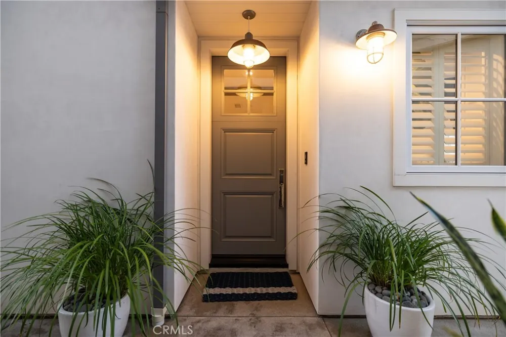 121 41st Newport Beach, CA 92663