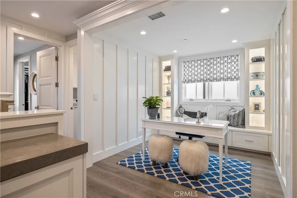 121 41st Newport Beach, CA 92663