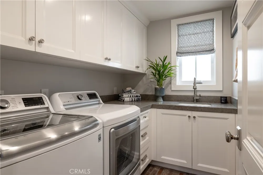 121 41st Newport Beach, CA 92663