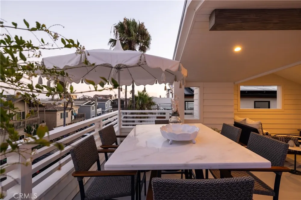 121 41st Newport Beach, CA 92663