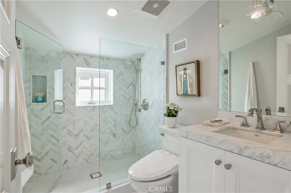 121 41st Newport Beach, CA 92663