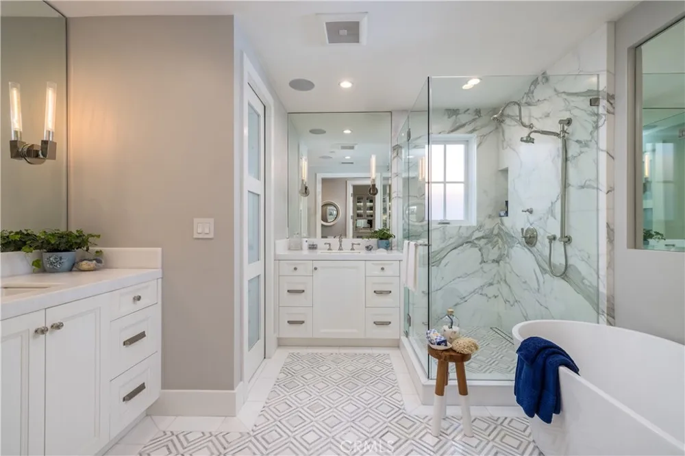 121 41st Newport Beach, CA 92663