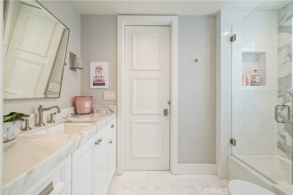 121 41st Newport Beach, CA 92663