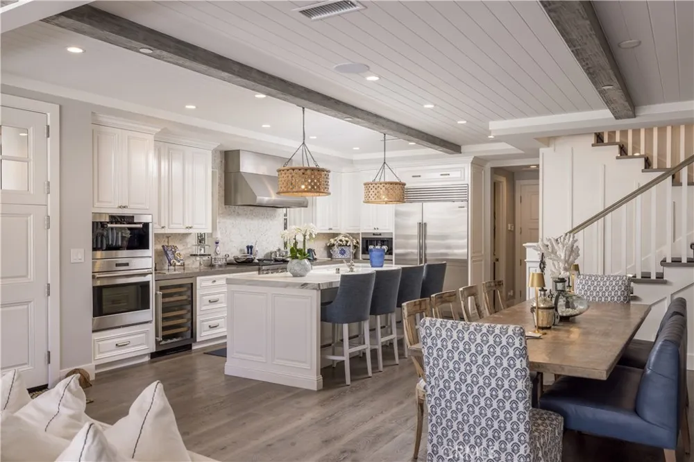 121 41st Newport Beach, CA 92663
