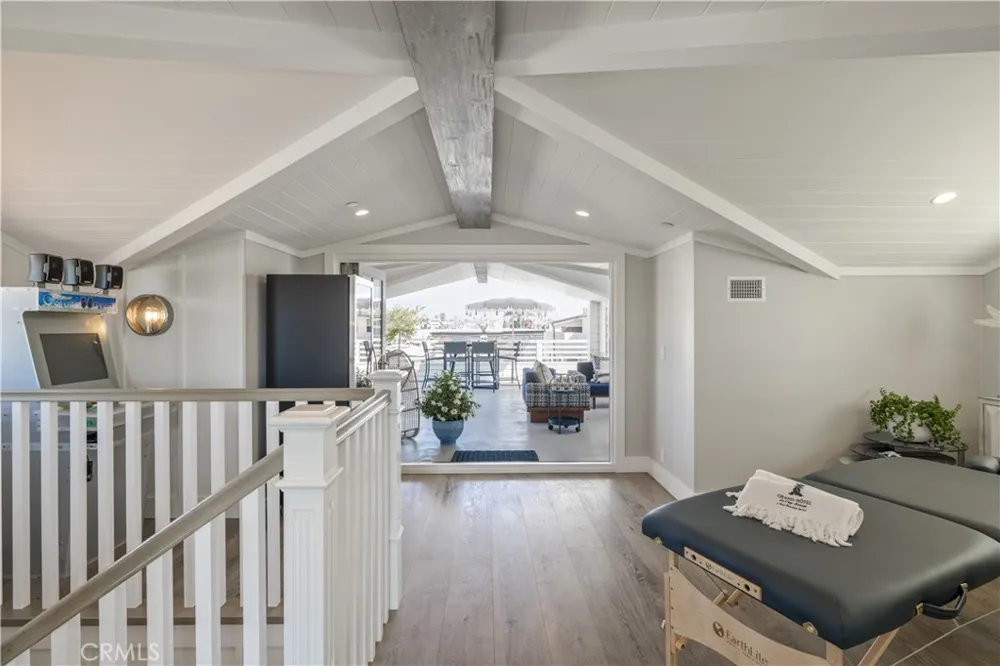 121 41st Newport Beach, CA 92663