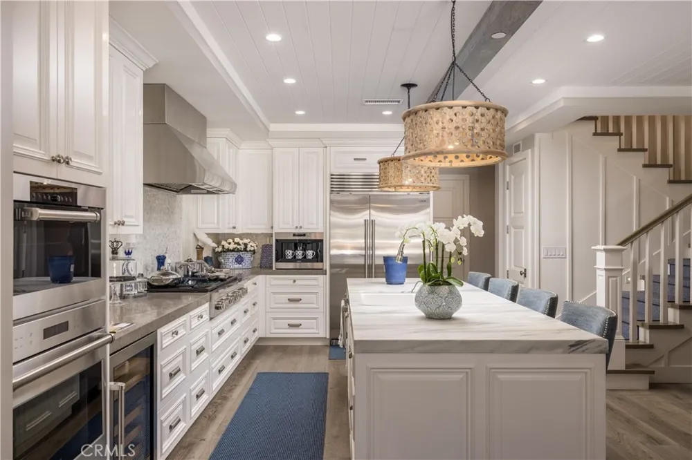 121 41st Newport Beach, CA 92663