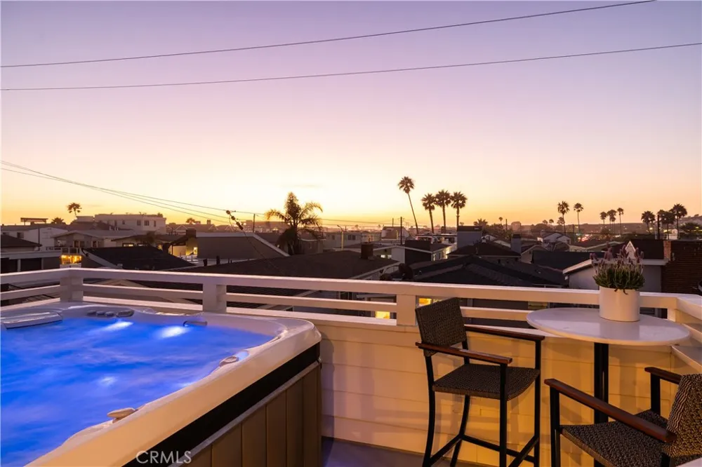 121 41st Newport Beach, CA 92663