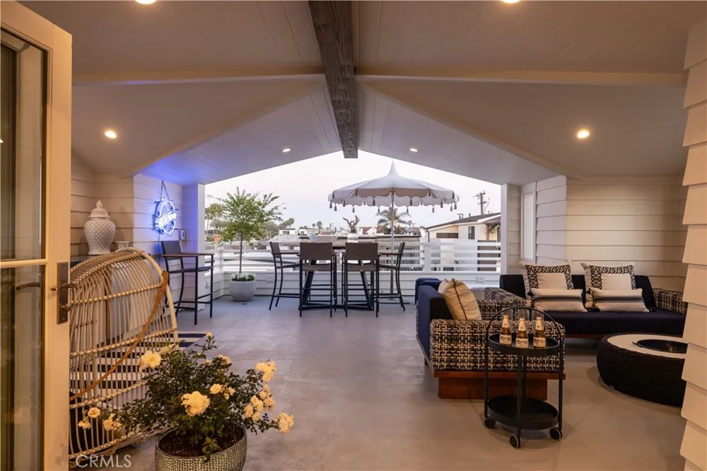 121 41st Newport Beach, CA 92663