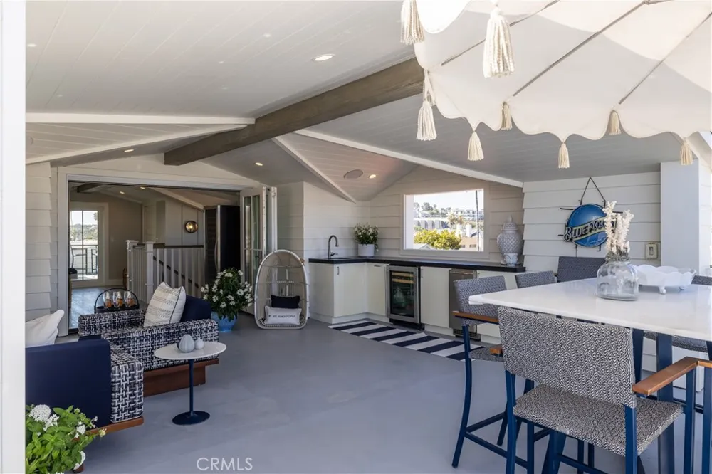 121 41st Newport Beach, CA 92663