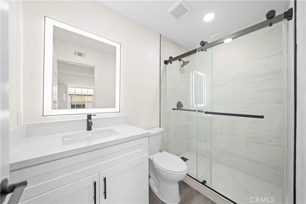 5640 Riverside Drive #32 Chino, CA 91710