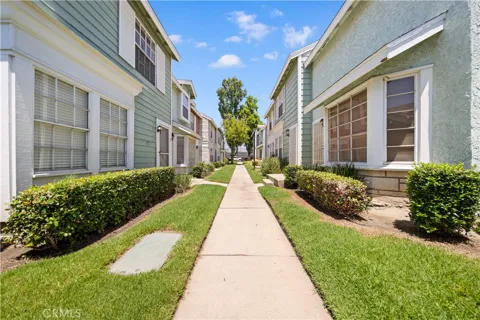 5640 Riverside Drive #32