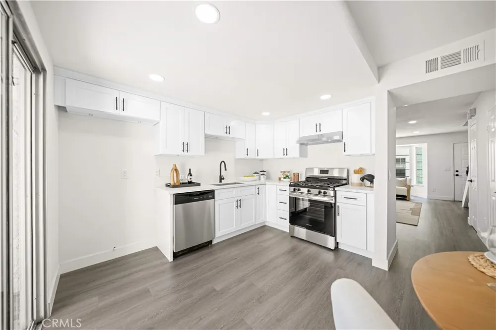 5640 Riverside Drive #32 Chino, CA 91710