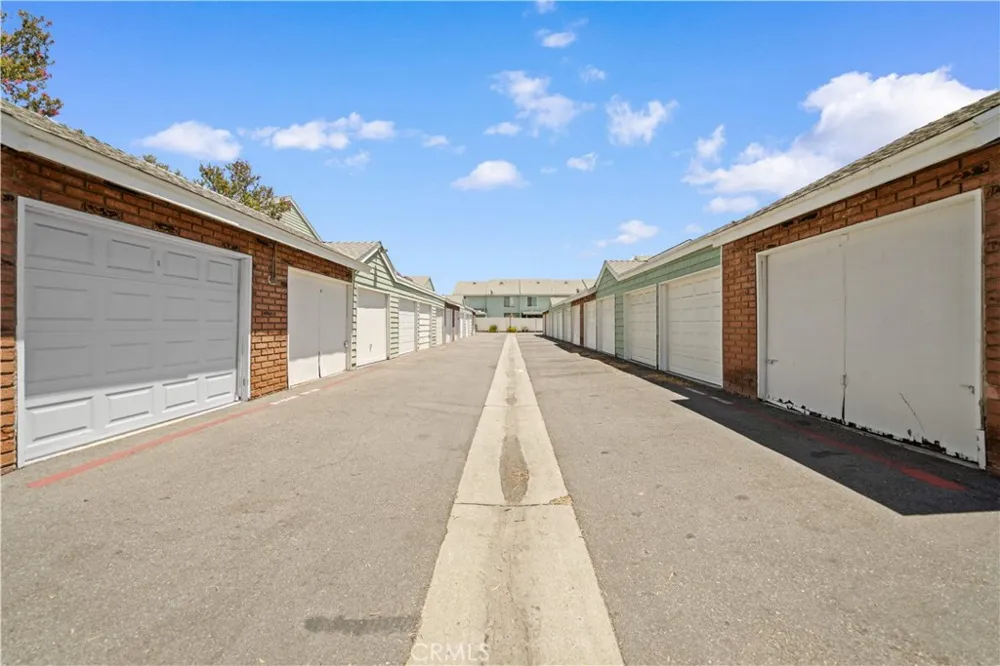 5640 Riverside Drive #32 Chino, CA 91710