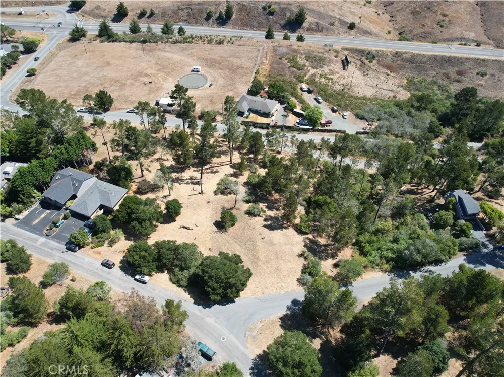 Londonderry Lane Cambria, CA 93428