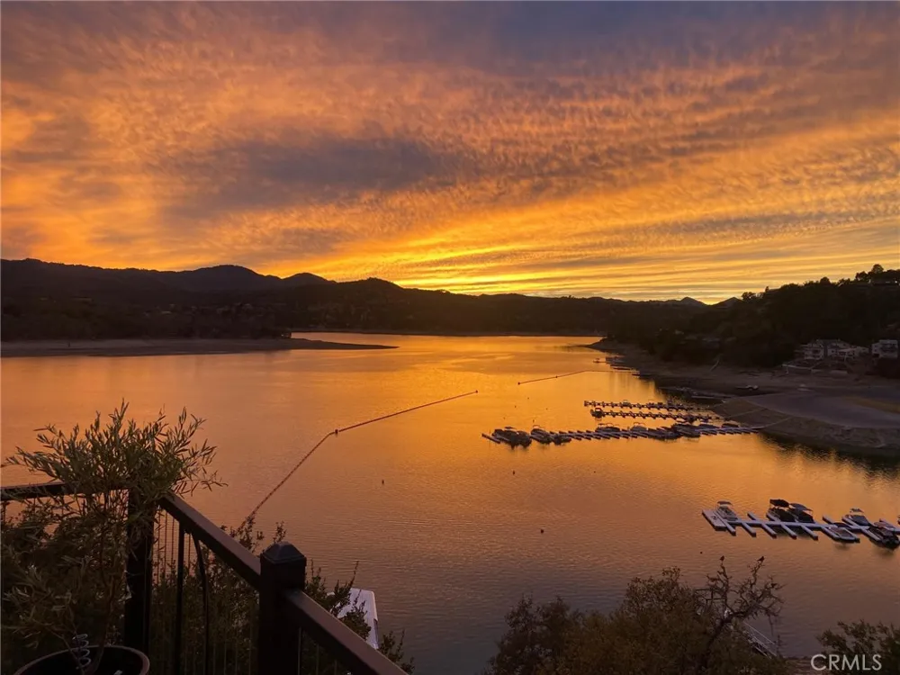 8215 Bass Pt Bradley, CA 93426