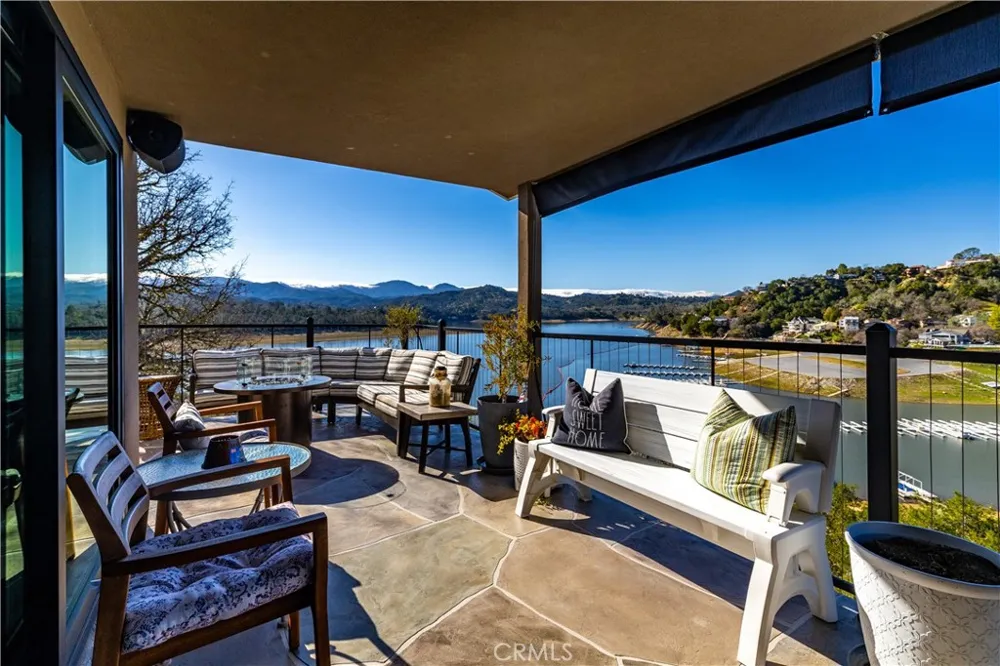 8215 Bass Pt Bradley, CA 93426