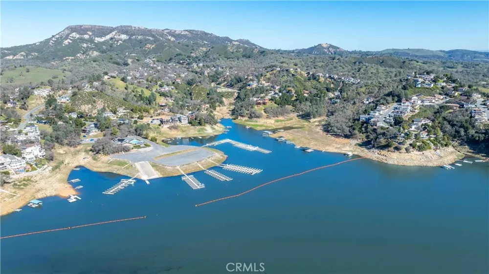 8215 Bass Pt Bradley, CA 93426